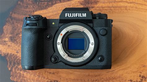 FUJIFILM X H2 Review Are We Looking At The APS C Mirrorless Camera Of