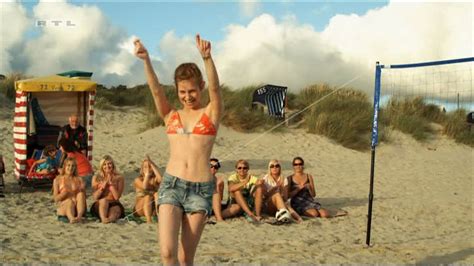 Naked Josefine Preuss In Bermuda Dreieck Nordsee