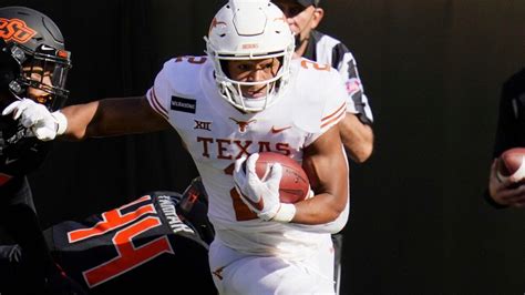 Former Texas Rb Roschon Johnson Hand Out Of Senior Bowl Espn