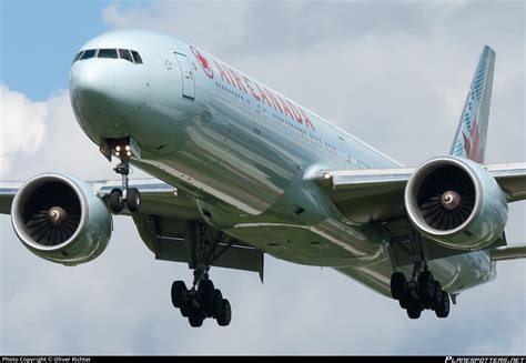 C FIUR Air Canada Boeing 777 333ER Photo By Oliver Richter ID 322908