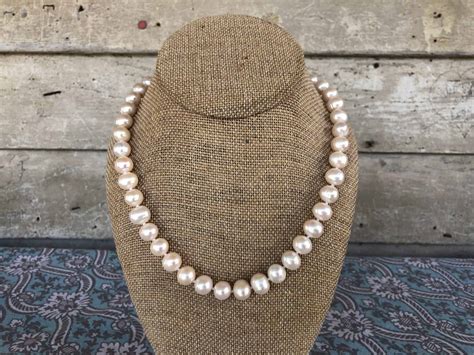 18″ 10mm White Freshwater Cultured Pearl Necklace Old Town Engravers