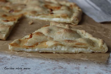 Focaccia Allo Stracchino