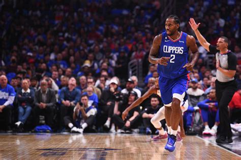 Kawhi Leonard Still Out For Clippers With Knee Injury No Timetable For