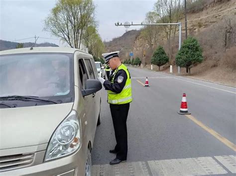 [聖地春季嚴查嚴防攻堅行動]富縣交警採取多項措施強力開展春節嚴查嚴防攻堅行動 每日頭條