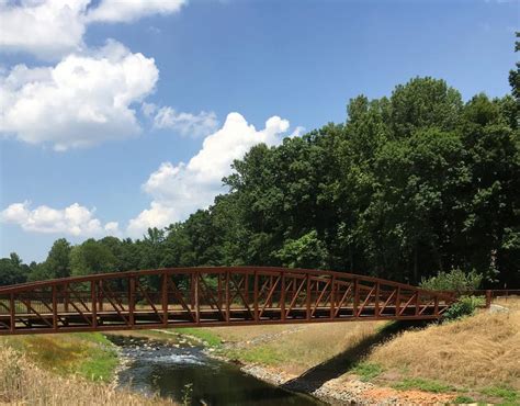 Little Sugar Creek Greenway: Tyvola Road to I-485 (Huntingtowne Farm Park)