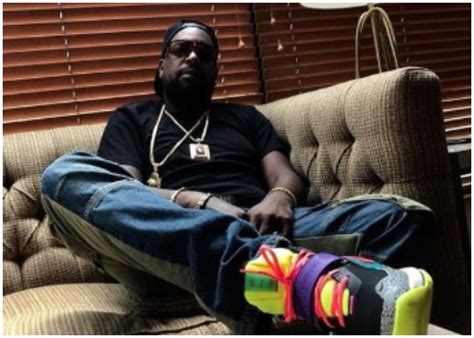 el micha agradece el apoyo  le otorgan sus fans de europa