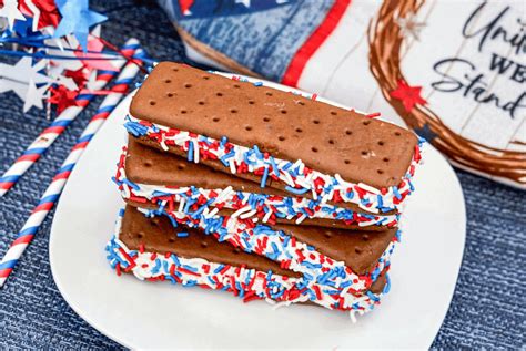 Patriotic Ice Cream Sandwiches The Farm Girl Gabs®