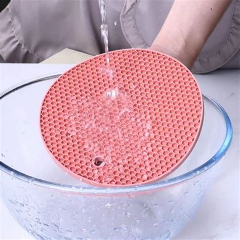 Multicolor SILICONE Silicon Hot Pot Mat Round For KITCHEN At Rs 35 Piece In Surat