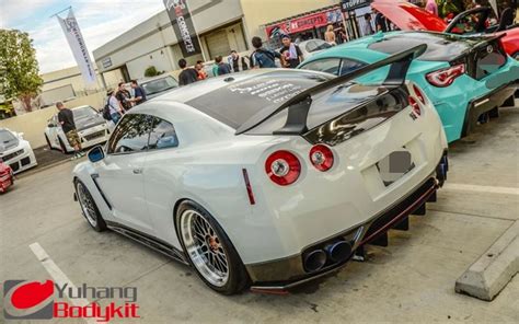 2008 15 Skyline GTR R35 Spoiler ESPRIT Style Carbon Fiber Rear Spoiler