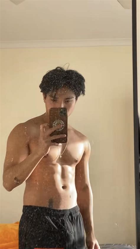 Hey Sniffers Feel My Big Cock On Your Face And Sniff Its Musk Im And Always Horny Jerk Off