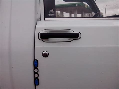 Дверные ручки. — ИЖ 27175, 1,6 л, 2012 года | другое | DRIVE2