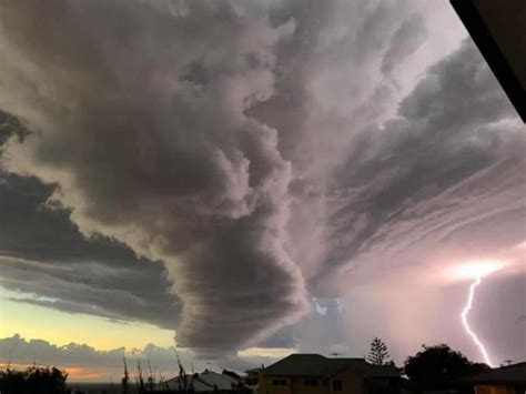 Perth Thunderstorm Diverts Flights And Leaves Thousands Of Homes