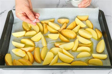 Patate Al Forno Con La Buccia La Ricetta Del Contorno Sfizioso E