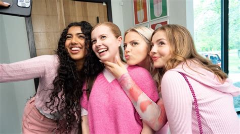 Mean Girls Movie Musical Cast Guide Meet The New Plastics