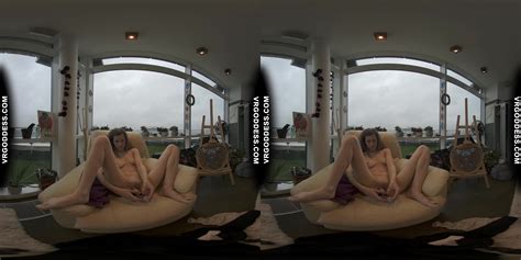 Fresh Face Josie Does Rainy Day First Time Dildo Masturbation Vr Porn Video Vrporn