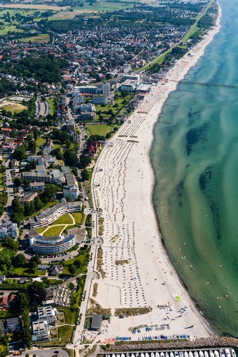 Gr Mitz Von Oben Meeres K Ste Der Ostsee In Gr Mitz Im Bundesland