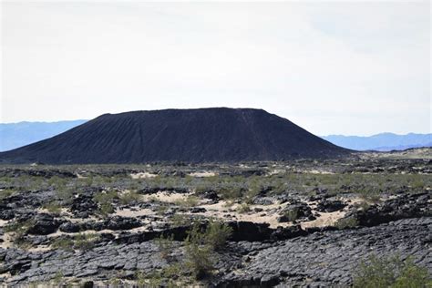 Amboy Crater...Volcano Eruption - WE magazine for women