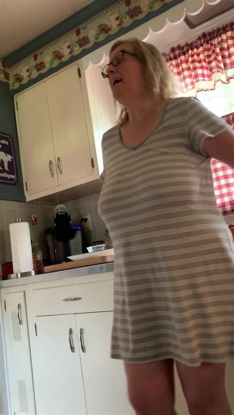 MOMS Hot Wet PUSSY Porn Pictures XXX Photos Sex Images