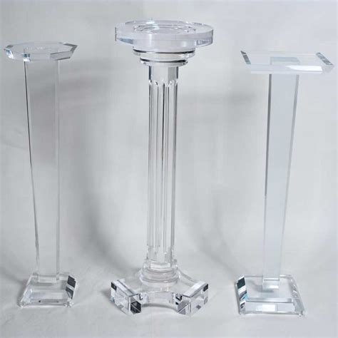 Flair Acrylic Pedestals Deaurora Showroom