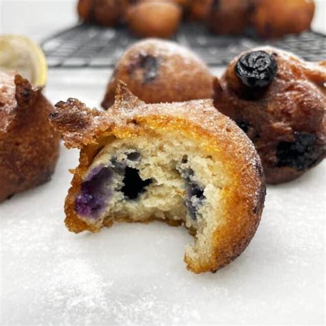 Blueberry Fritters Beignets Aux Myrtille Baking Like A Chef