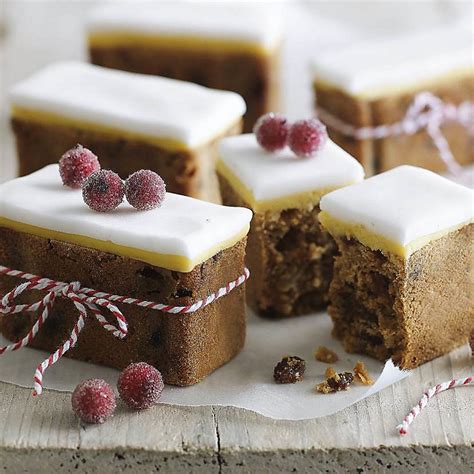 Christmas Mini Loaf Cakes Recipe Lakeland Inspiration Lakeland Inspiration