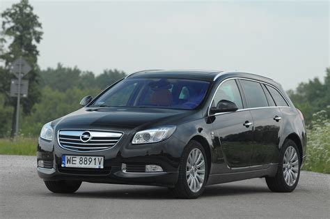 Opel Insignia Country Tourer 2 0 CDTI gen A pojemność zbiornika AdBlue