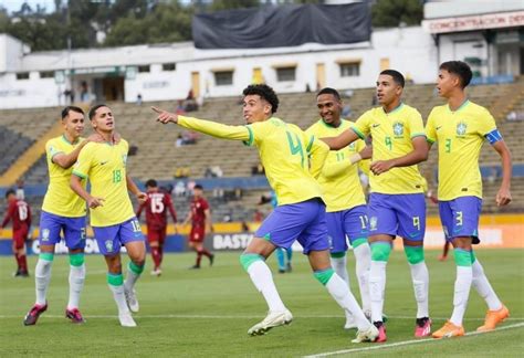 Escalações De Brasil Sub 17 X Paraguai Sub 17