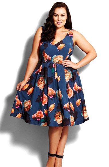 Curvy Floral Print Dress Plus Plussize Fashion Blogger Floral Fit