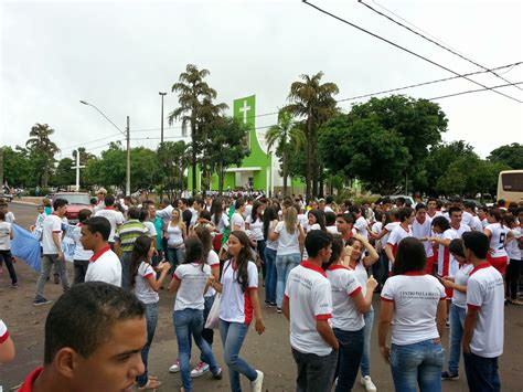 Ricardo Ribeiro Secco ETEC Professora Nair Luccas Ribeiro No Desfile