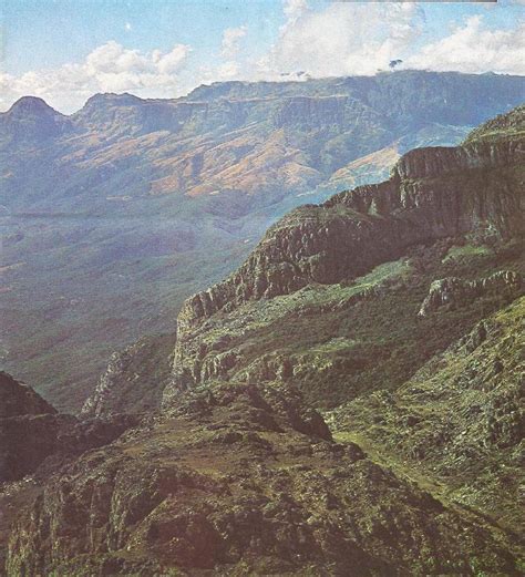 Chimanimani Mountains, Eastern Highlands of Rhodesia : r/past_the_horizon