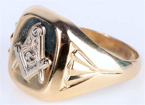 Bid Now K Yellow Gold Men S Masonic Ring December Pm Est