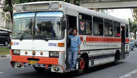 11 Potret Bus Kota Jakarta Tempo Dulu Yang Kental Nuansa Nostalgia