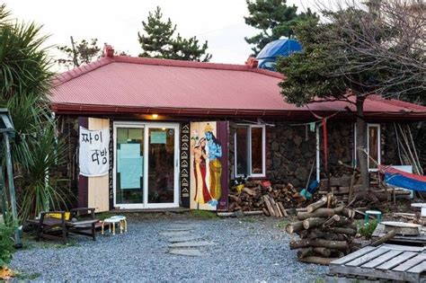 제주의 이색 레스토랑과 카페 Jeju Lonely Planet Cabin House Styles Home Decor