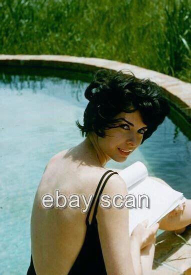 5 Hot Sexy Margaret O Brien Bikini Pics