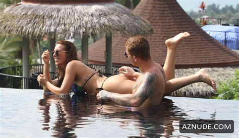 Imogen Townley Sexy In A Multicolored Bikini On Holiday At The Pool In Thailand April 2019
