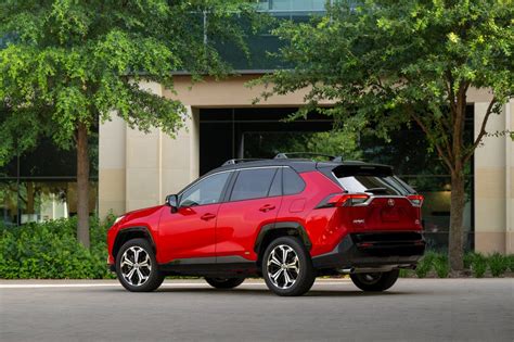 Gallery: 2025 Toyota RAV4 PHEV Photos