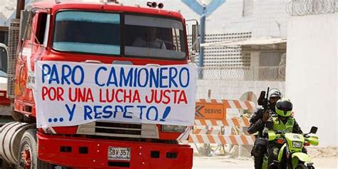 Paro de camioneros genera bloqueos en vías del país 360 Radio