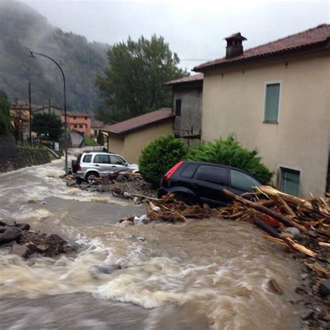 Flash floods and major damage in Tuscany (Italy) - Oct 21, 11:45 UTC ...