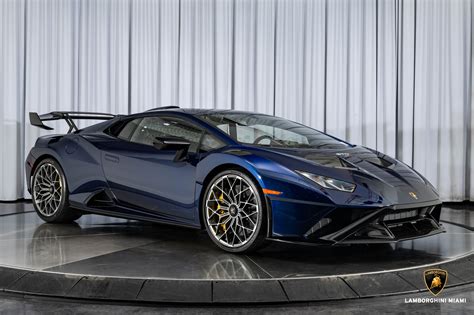 Blu Astraeus Nero Noctis Lamborghini Huracán STO LP640 2