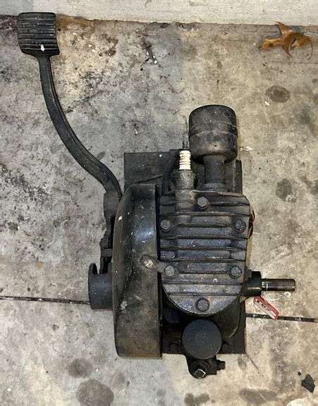 Vintage Briggs Stratton 4 Cycle Engine Beckort Auctions LLC