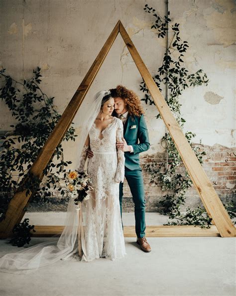 Elegant Emerald Green Wedding Gown | wedding