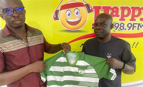 Gpl Side Bofoakwa Tano Donate Replica Jersey To Happy Fm S Odiasempa