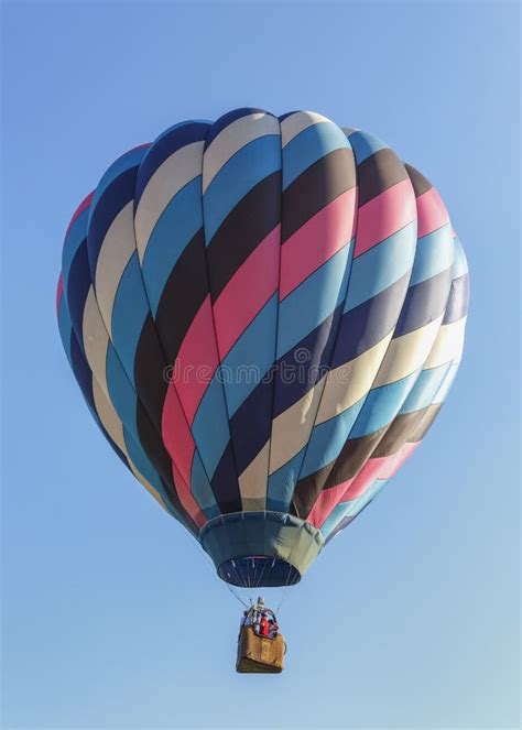 Hot Air Balloon Lifting Off Stock Photo Image Of Americana Adventure