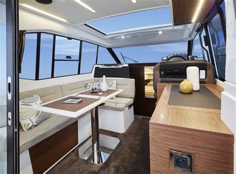 Jeanneau NC33 2018 Ita Yachts Canada