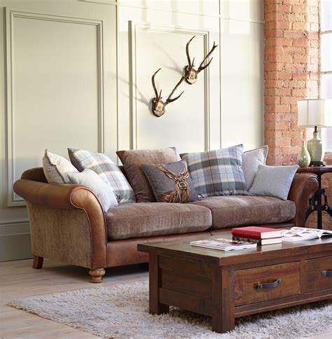 Mixing Leather And Fabric In Living Room The Urban Decor