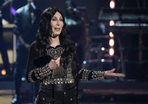 Mary J Blige And Cher Among Artists Inducted Into Rock And Roll Hall Of Fame