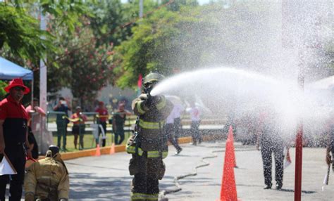 Destaca Ana Paty labor de Bomberos en Cancún por 46 años Quadratin