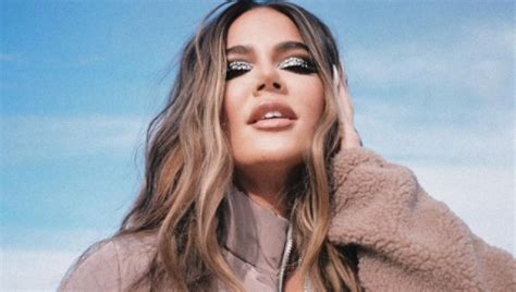 Khloe Kardashian Highlights Her Stretch Marks In Bikini Photos Says