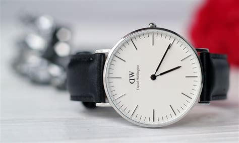 Daniel Wellington Classic Sheffield Lady Damenuhr - Lavie Deboite