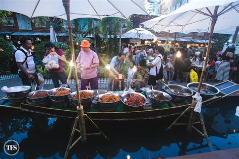 Discovering Thai Street Food at CentralWorld Bangkok - The Food Scout